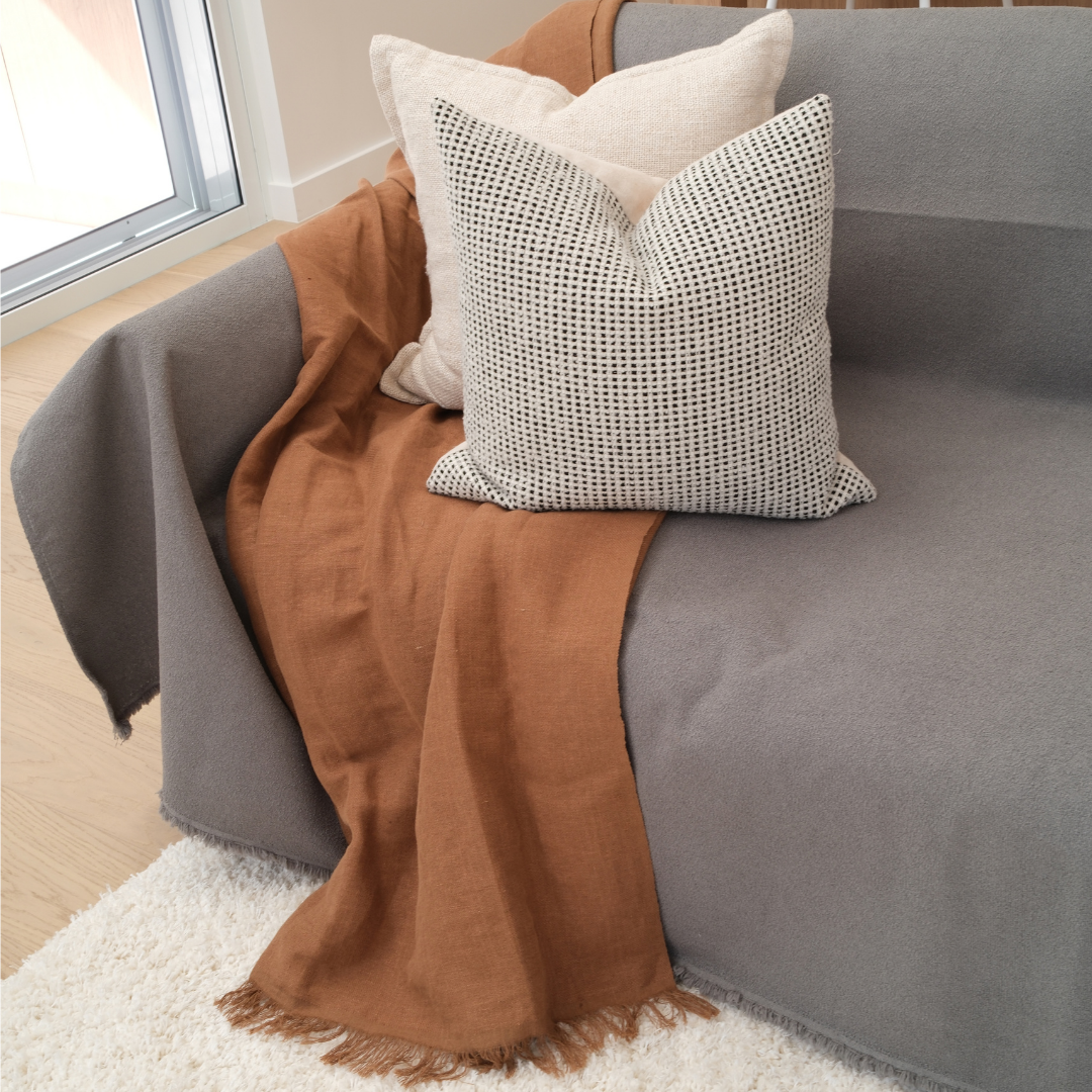 The Couch Throw Protector - Performance+ Boucle